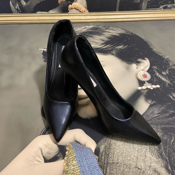 Heels. Size - 230.EUR-37.Measurement shown in the picture in CMS - Picture 3 of 15